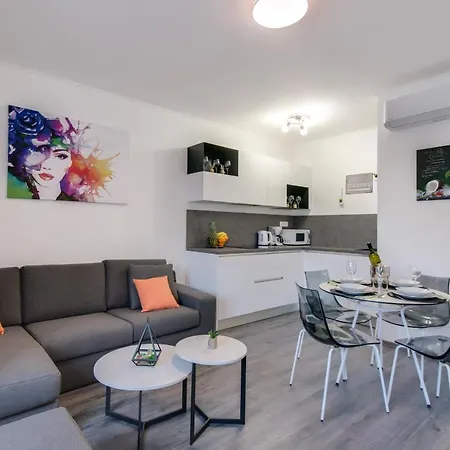 Apartments Sherri Rijeka Exterior photo